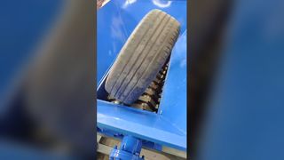 Kauçuk Geri Dönüşümü için Çift Şaftlı Parçalayıcı Araba Lastiklerini Parçalama
