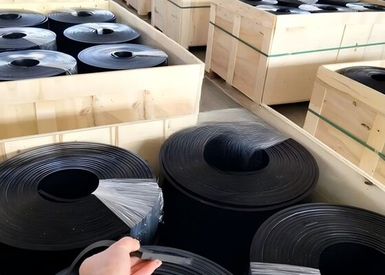 Polyurethane Conveyor Skirt Board Black PU Material Long Service Life Mining Conveyor