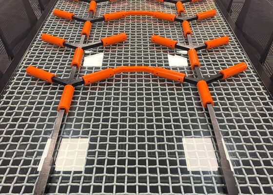 Wear Resistant Declogging Rods for Flip Flow Screens