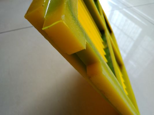 Polyurethane Screen Mat with 0.125mm Aperture and 305x305mm Dimension for Sand Dewatering