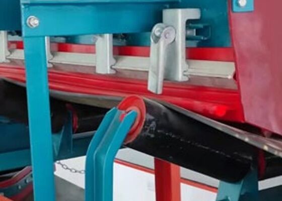 Polyurethane Taşıyıcı Kemeri Çıplaklık Karşıtı Taşınma Karşıtı Madenci Taşıyıcı Bileşenleri