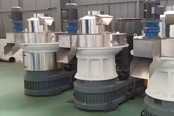 50-150mm Düzenlenebilir Uzunluklu Kaldırma Yakıtı için Briquette Pressi