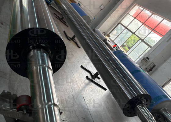 Bopp Bopet Film Balance G2.5 Soğutma Silindiri Q345B Akış Sistemi Uzun Ömürlü İç ve Dış Boru Arasındaki Kanallar Kaynaklı Ön Spirallerle Ayrılmıştır