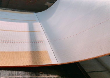 % 100 Polyester Oluklu Kemer 9mm / 10mm Yüksek Hız Oluklu Mukavva Makinesi İçin Kevlar Kenarlı Keçe